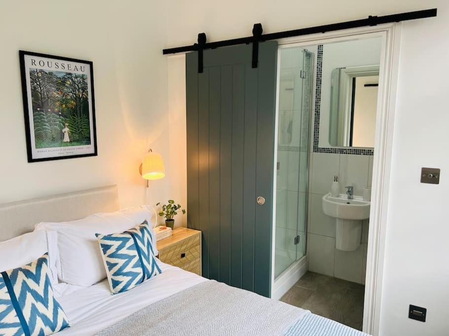 Forge Cottage - Pretty 1 Bedroom Cottage With Free Off Street Parking London Exterior foto