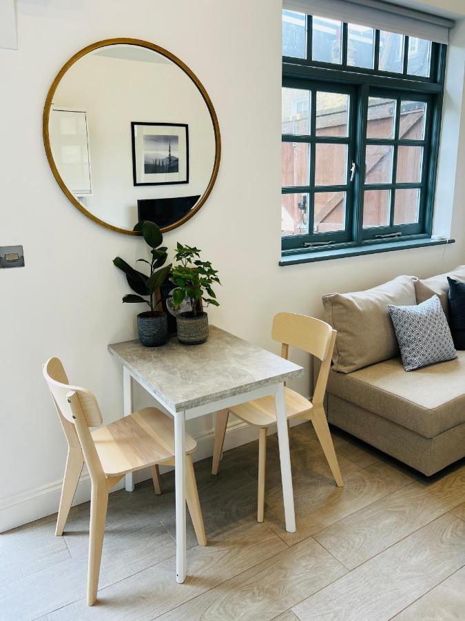 Forge Cottage - Pretty 1 Bedroom Cottage With Free Off Street Parking London Exterior foto
